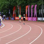 Reprezentant drużyny XEMI Team podczas biegu charytatywnego Plum Ekiden 2025
