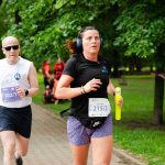 Reprezentantka drużyny XEMI Team podczas biegu charytatywnego Plum Ekiden 2025