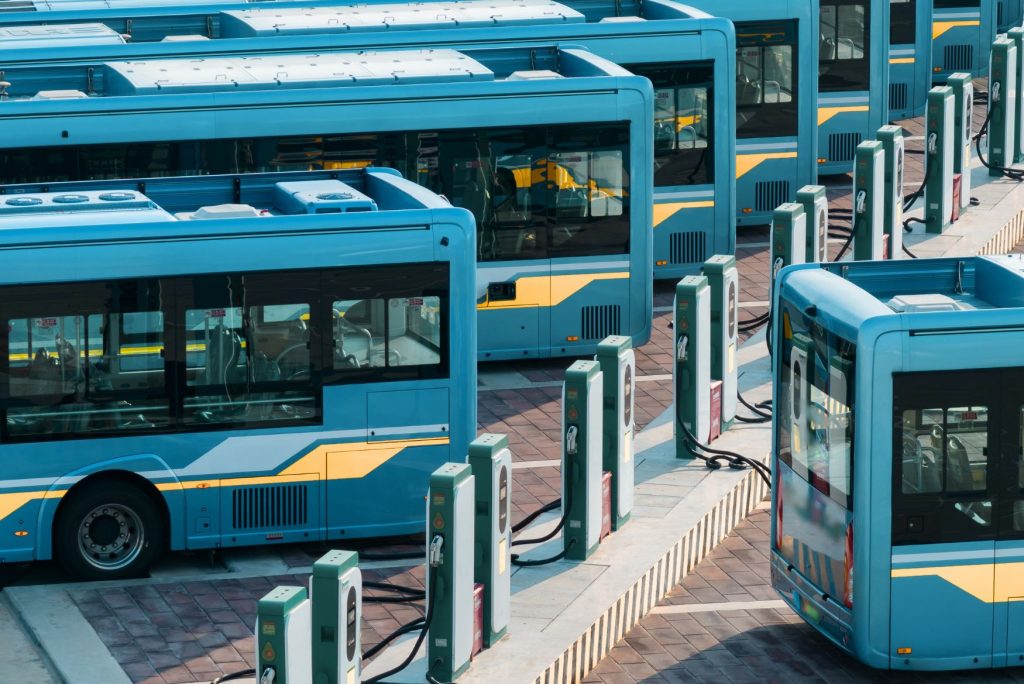Autobusy transportu zbiorowego przy stacjach ładowania – ciągłość działania, monitoring sieci i cyberbezpieczeństwo IT infrastruktury przewoźnika. 2